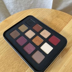 Makeup Forever Lustrous Shadow Palette